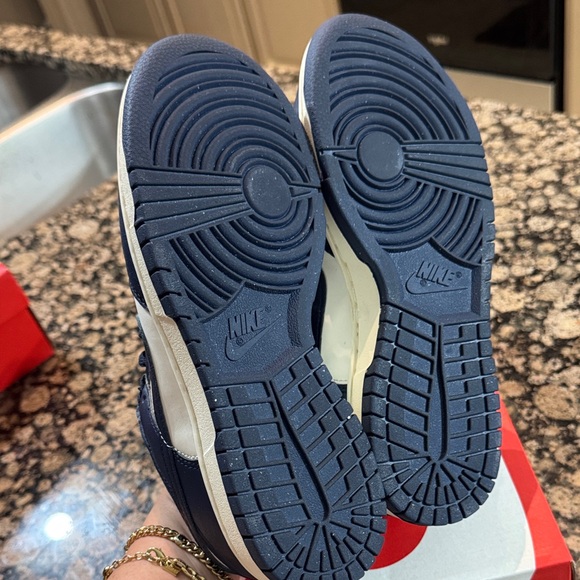 Nike Dark Blue and White Athletic Shoes - Picture 3 of 3